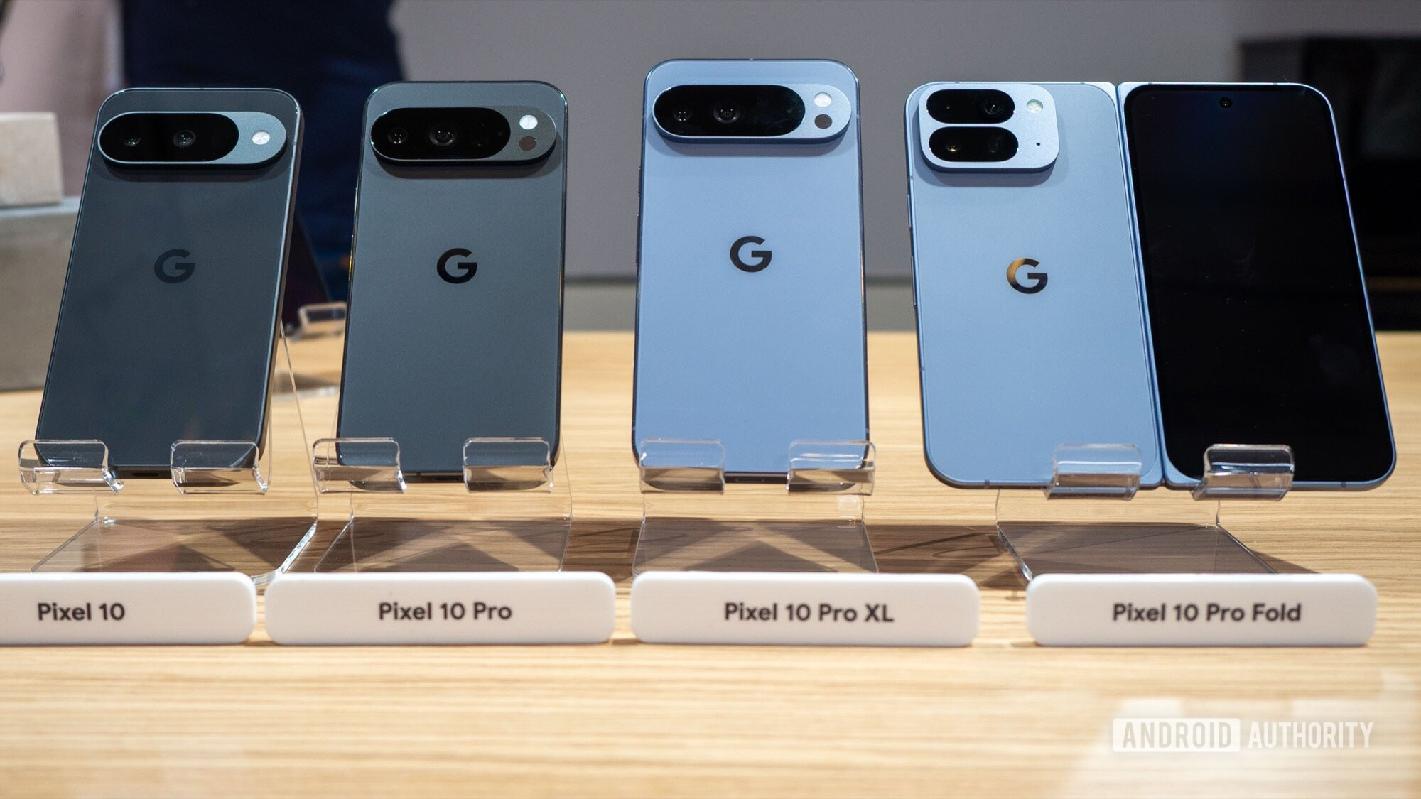 google pixel 10 series pro xl fold family 2