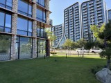 Daylight samples, main camera (1x), 48MP - f/1.8, ISO 100, 1/1182s - Apple Iphone 17 Pro Max review