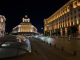 Low-light samples, main camera (1x), 24MP - f/1.8, ISO 1000, 1/33s - Apple iPhone 17 Pro Max review