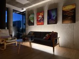 Low-light samples, main camera (1x), 12MP - f/1.8, ISO 640, 1/33s - Apple iPhone 17 Pro Max review