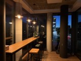 Low-light samples, main camera (1x), 12MP - f/1.8, ISO 800, 1/33s - Apple iPhone 17 Pro Max review