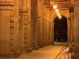 Low-light samples, telephoto camera (4x), 24MP - f/2.8, ISO 1600, 1/25s - Apple iPhone 17 Pro Max review
