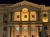 Low-light samples, telephoto camera (4x), 24MP - f/2.8, ISO 1250, 1/25s - Apple iPhone 17 Pro Max review