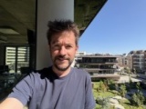 Selfie samples - f/1.9, ISO 25, 1/835s - Apple iPhone 17 Pro Max review