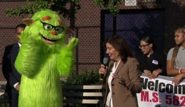 Gov. Kathy Hochul introduces Frankie Focus, new mascot touting school cell phone ban