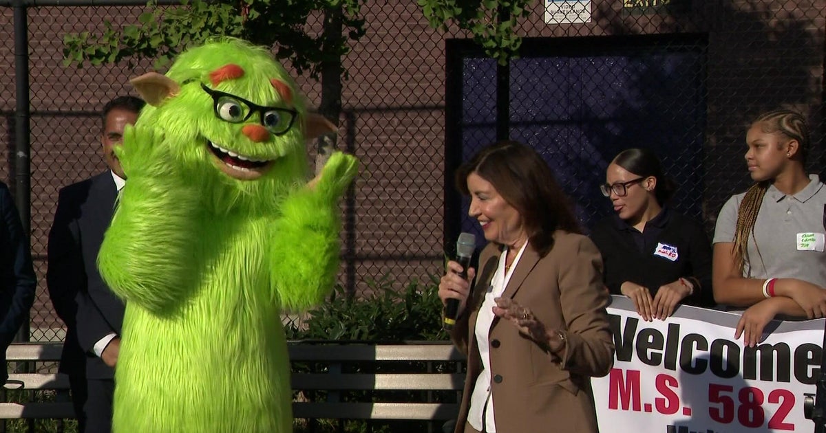 Gov. Kathy Hochul introduces Frankie Focus, new mascot touting school cell phone ban