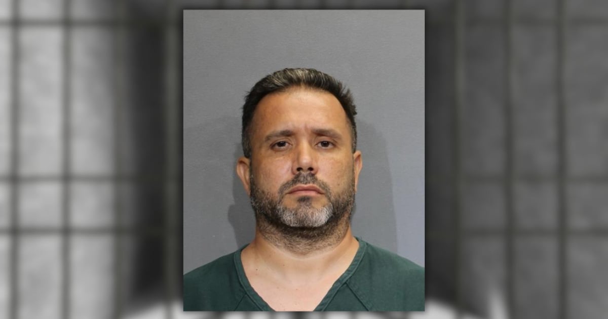 Jacksonville man arrested for trying to solicit a minor online – Action News Jax