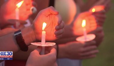 Local leaders and community members gather for candlelight vigil to honor Charlie Kirk – 104.5 WOKV