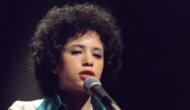 4 Hits That Prove 1975 Was a Peak Year for Songwriters