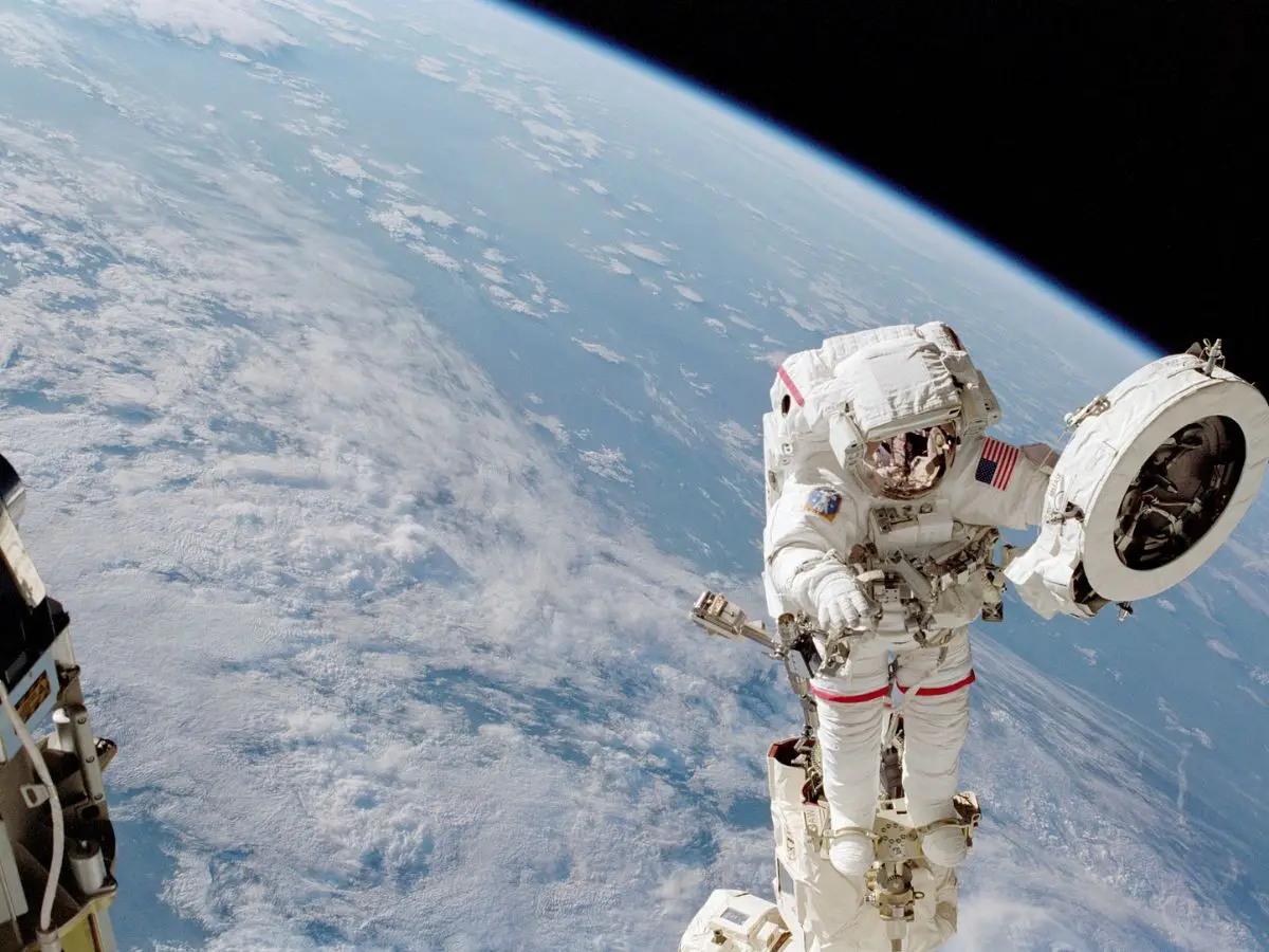 If astronauts run out of oxygen in space, this is what happens..