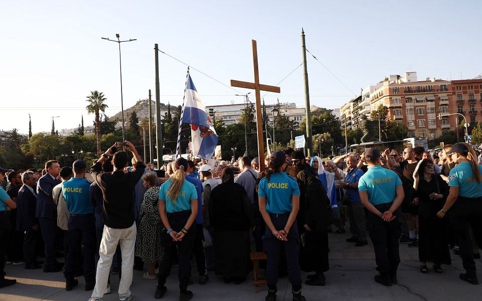 Protesters gather at National Gallery to decry ‘anti-Christian’ artworks