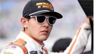 JR Motorsports confirms re-signing Sammy Smith for 2026 NASCAR O’Reilly Auto Parts Series season