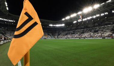 TURIN, ITALY - SEPTEMBER 26: A Juventus branded corner flag is seen in a general view of the stadium prior to the Serie A TIM match between Juventus and US Lecce at Allianz Stadium on September 26, 2023 in Turin, Italy. (Photo by Jonathan Moscrop/Getty Images)