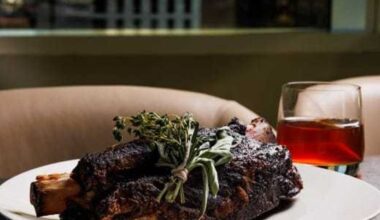 Downtown Dallas hotel debuts new 11th floor JW Steakhouse