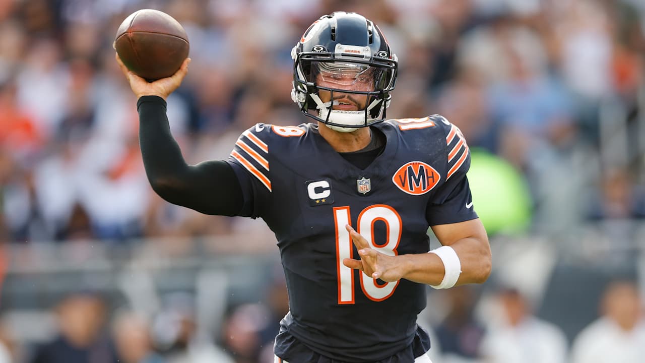 NFL Fantasy 2025 Start 'Em, Sit 'Em: Quarterbacks for Week 4