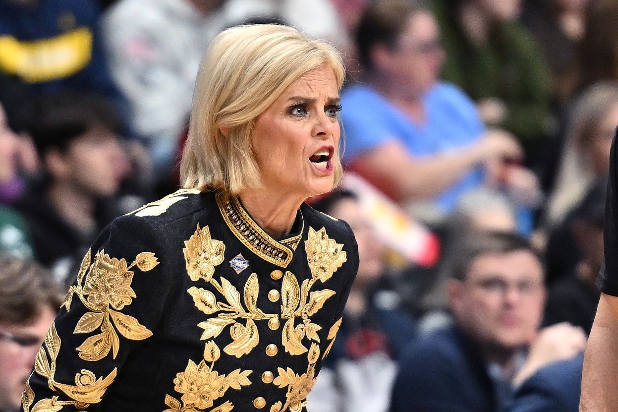 Kim Mulkey Stepping Up Recruitment for 2027 Prospect With Dawn Staley, Kenny Brooks Hot on LSU’s Heels