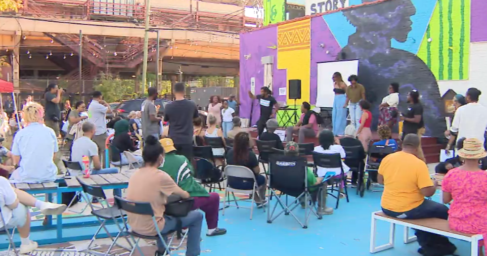 Community activists held "Know Your Rights" workshop in Englewood