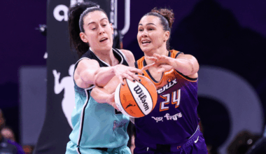 Liberty vs. Mercury live updates: Score, highlights from WNBA playoffs with semifinal spot up for grabs