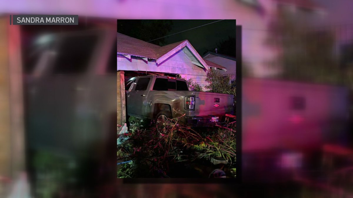 Police search for driver in Fort Worth after crashing into home – NBC 5 Dallas-Fort Worth