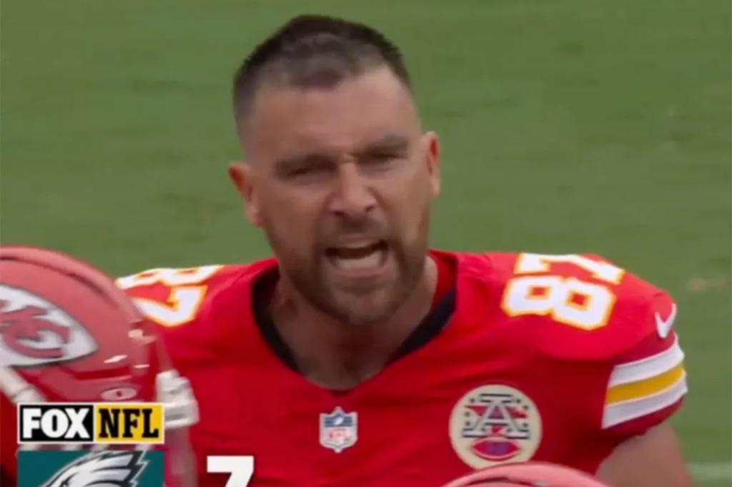 Travis Kelce slams helmet in sideline outburst during loss
