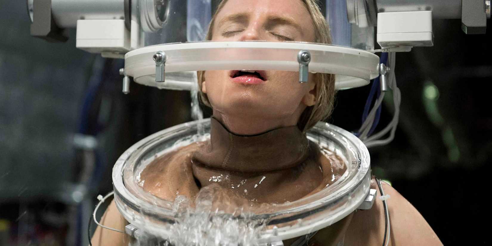 The OA in a strange contraption