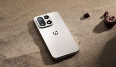 Get a look at the OnePlus 15 from every angle