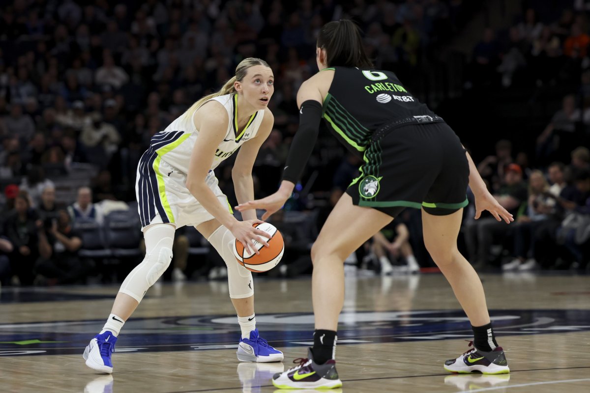 Paige Bueckers #5 of the Dallas Wings