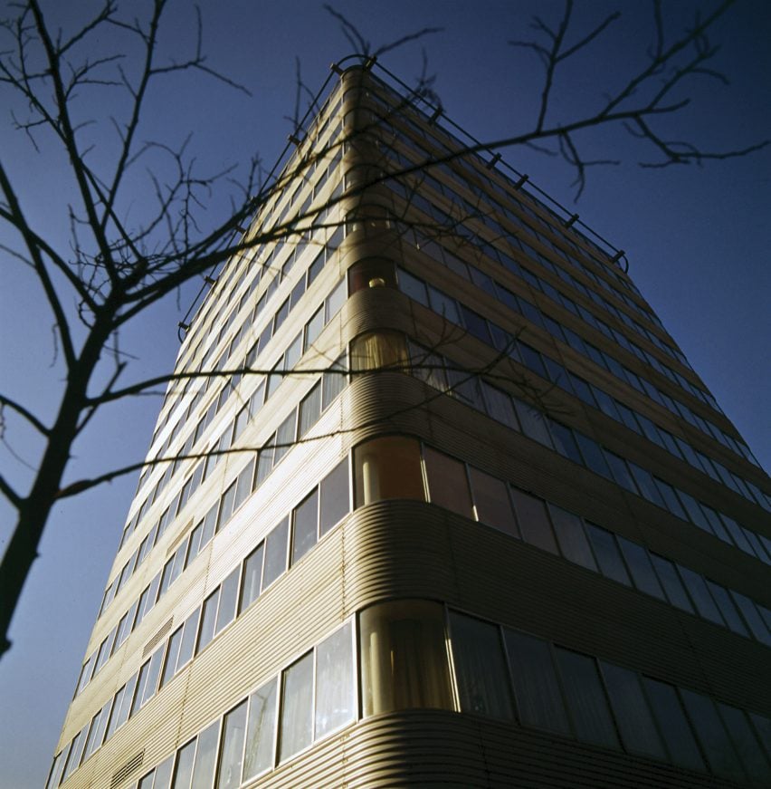 Park Road Apartments by Grimshaw Architects