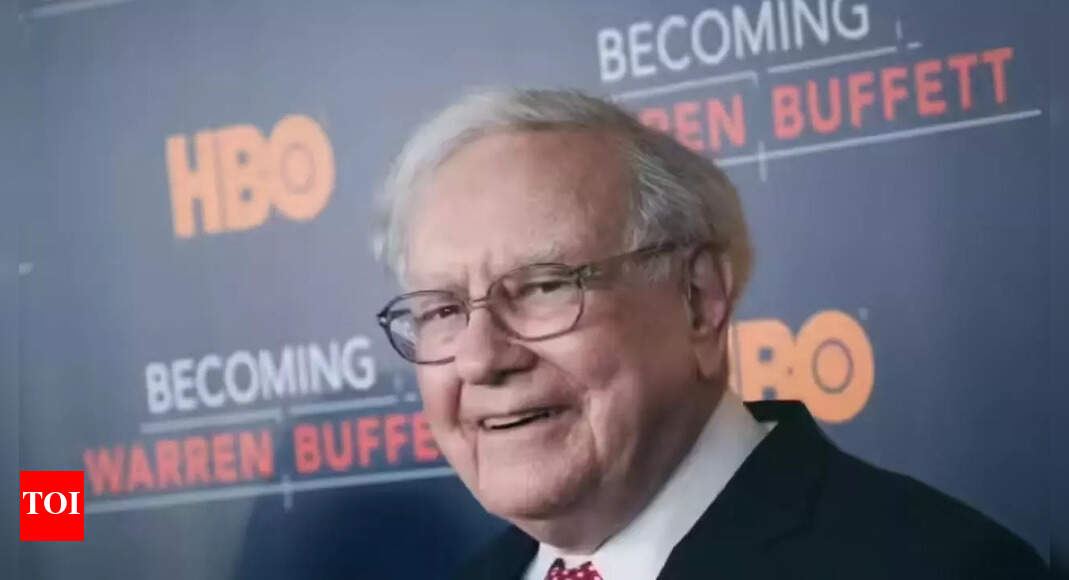 Warren Buffett at 95: Spends $0 on fitness but follows this shockingly simple routine that keeps him going |