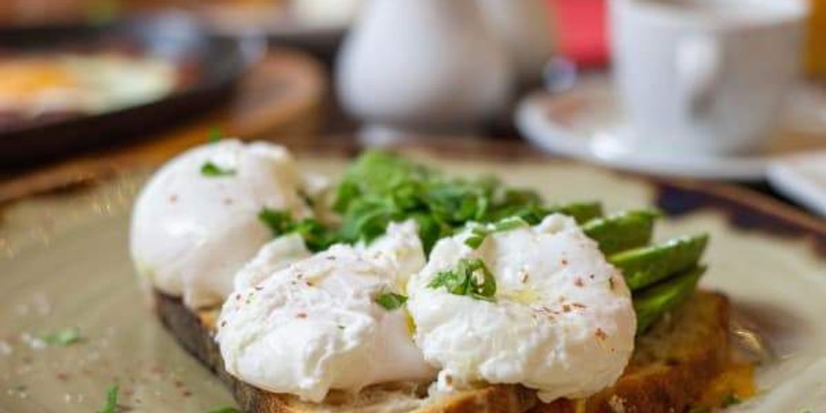 Brunch king cooks up breakfast in Fort Worth's West Seventh