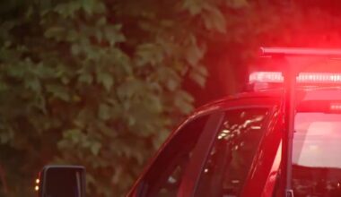 Batavia police investigate after people in SUV offered kids candy – NBC Chicago