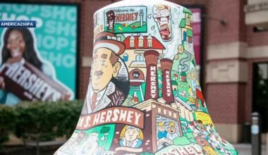 New bell sculpture unveiled at Hershey's Chocolate World