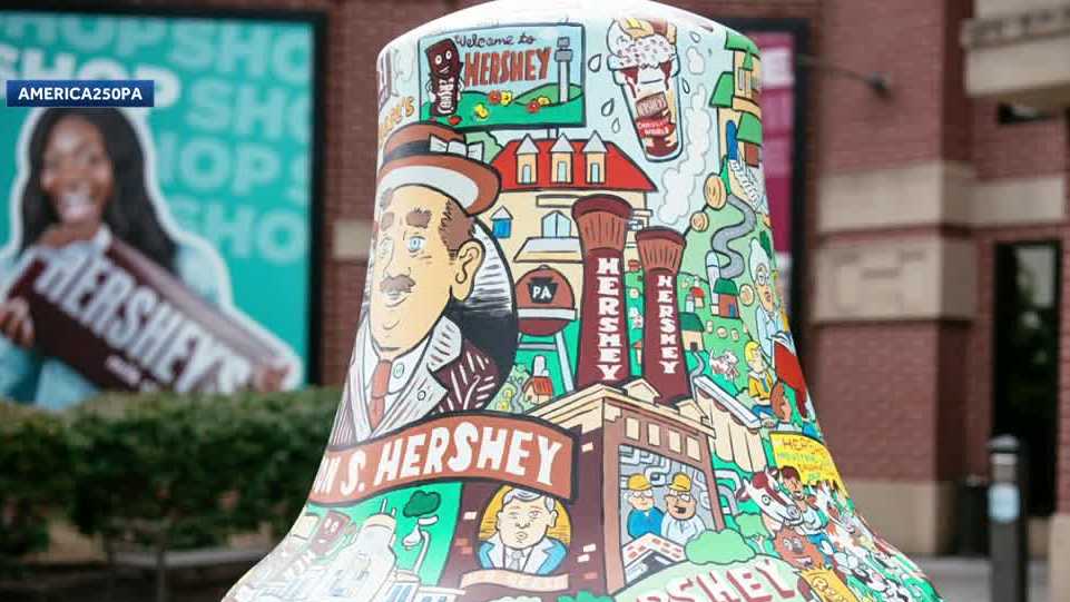 New bell sculpture unveiled at Hershey's Chocolate World