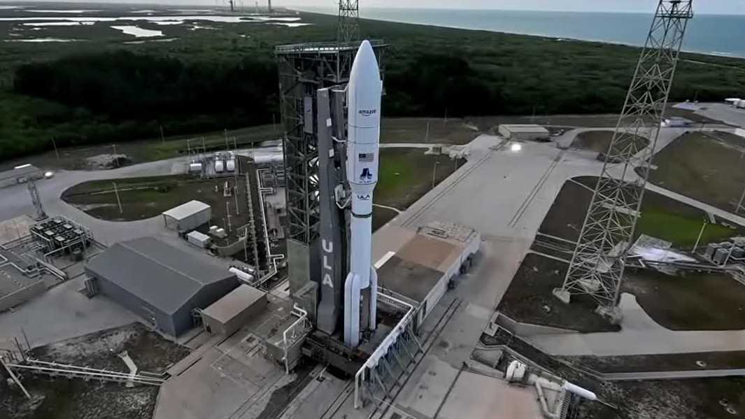 Amazon's Project Kuiper internet satellites launch from Florida