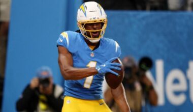 Chiefs vs. Chargers live updates: Game score, analysis, highlights as AFC West rivals meet in Brazil