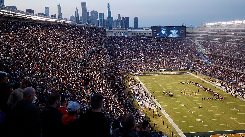 Chicago Bears say new stadium will be built in suburbs