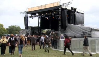 Actor John Stamos appears on stage at Riot Fest in Chicago – NBC Chicago