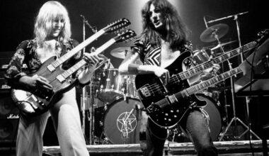3 Canadian Classic Rock Songs That Helped Define the Mainstream