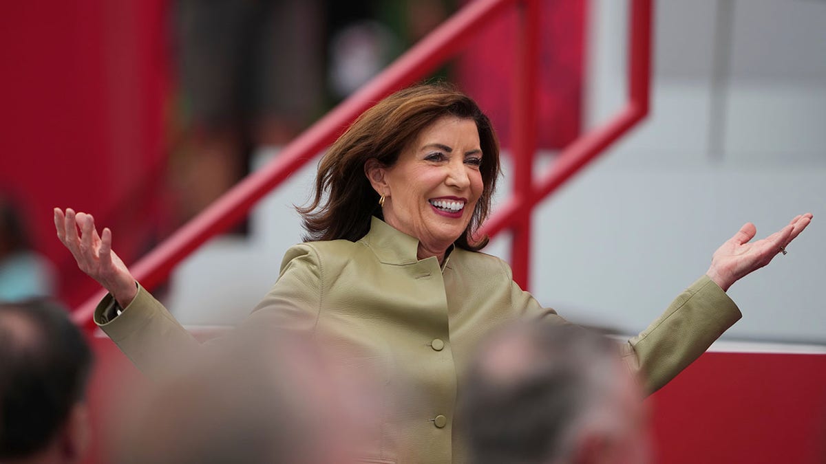Kathy Hochul appears at Bethpage Black