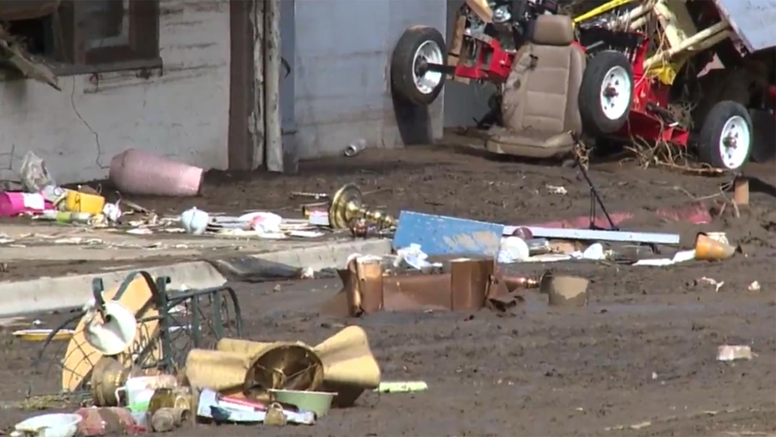 Arizonans are being warned about post-storm scams....