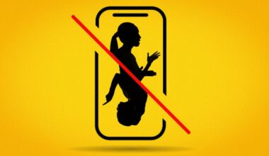 From ‘Bring It On’ to ‘This Policy Is Crazy,’ NYC Parents React to Cellphone Ban – The 74
