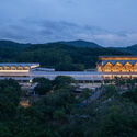 Shenzhen Guangming International Equestrian Center / Tanghua Architects - Image 2 of 37