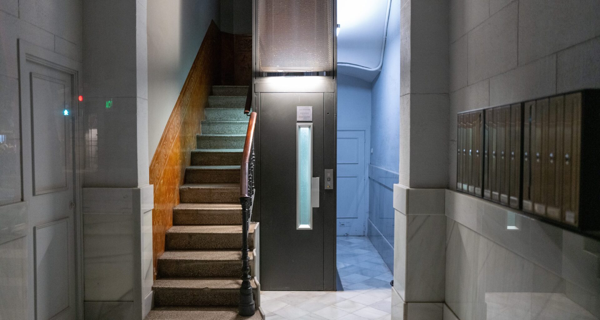 LA Council Delays Vote on Single-Stairway Apartment Proposal