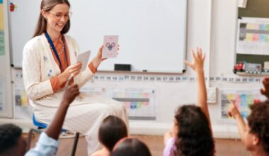 NYC students not receiving enough help to learn English: comptroller's audit