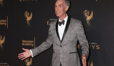 Bill! Bill! Bill! Bill! Bill Nye the Science Guy Receives Star on Hollywood Walk of Fame