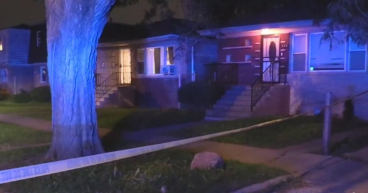 14-year-old shot in head inside home on Chicago's South Side