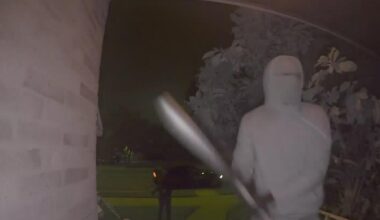 Mother, daughter recall moment 2 men attacked their home with bats, homemade explosive
