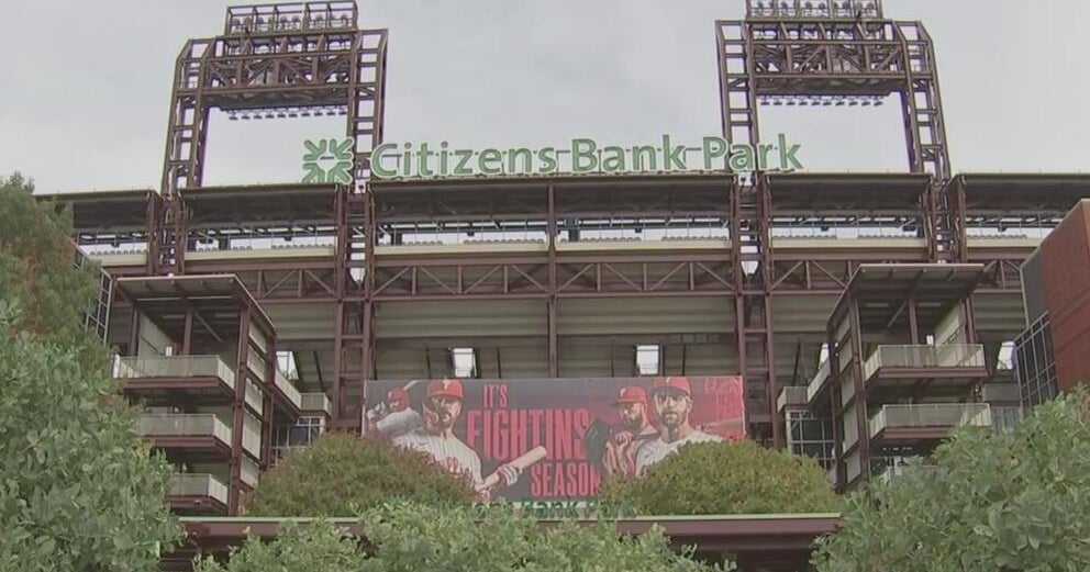 Philadelphia Phillies fans pumped for intrasquad scrimmage before NLDS
