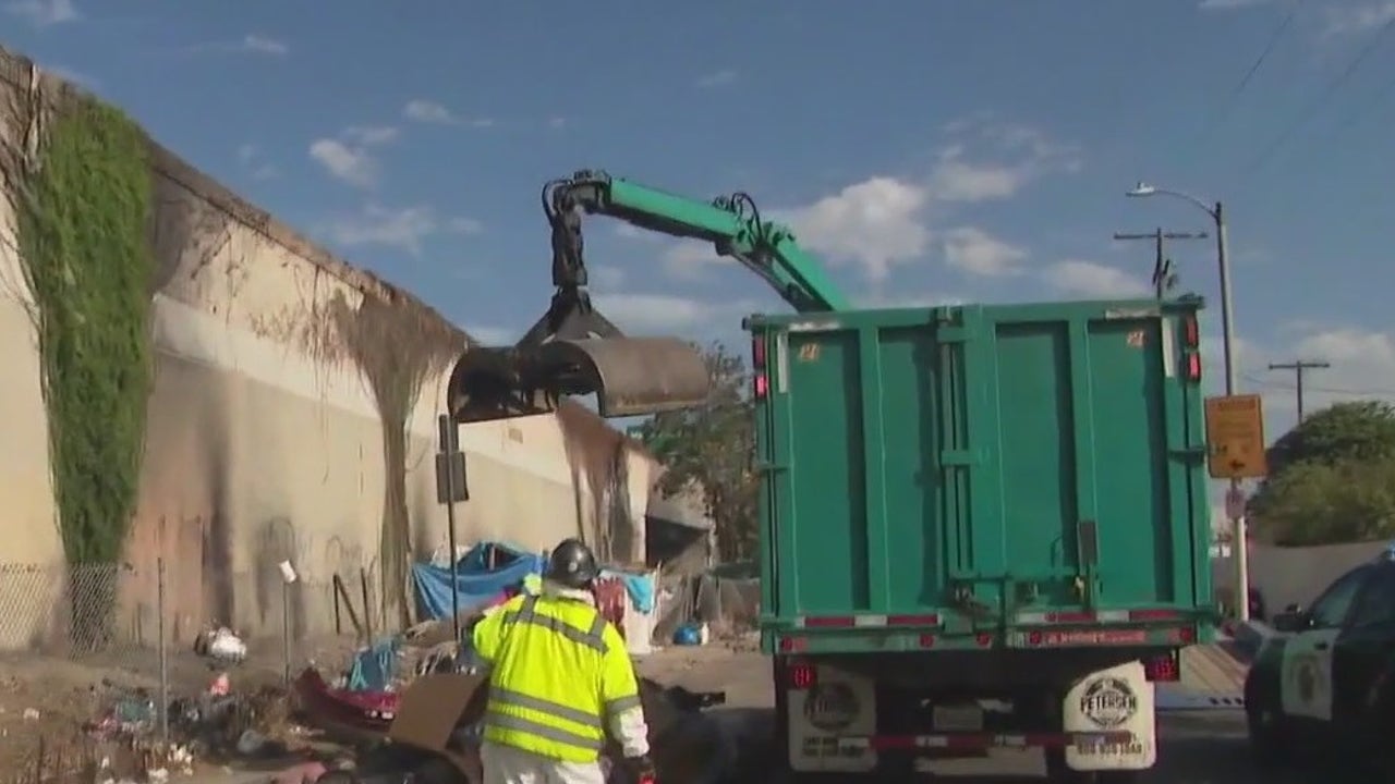South LA homeless encampment along 110 Freeway cleared by new state task force
