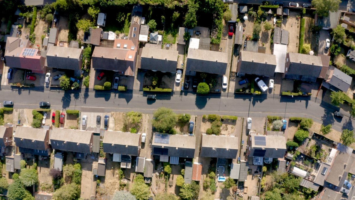 Chicago suburbs dominate list of safest, richest places to live – NBC Chicago